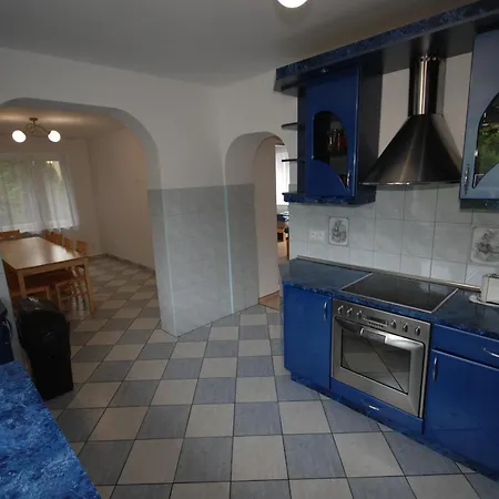 Wedkarska 76 *